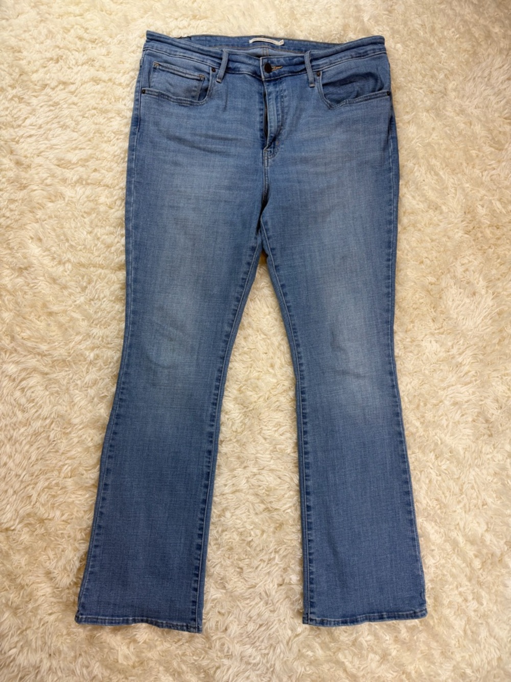 Women’s Levi’s 725 High Rise Bootcut Jeans